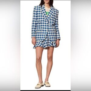 NWOT SANDRO
Wo Floriane Houndstooth Blazer - Blue